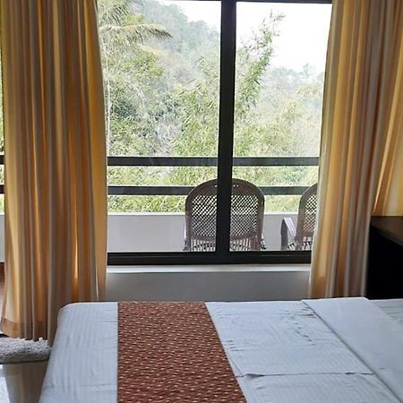 Spring And Valley View Thekkady Exterior foto