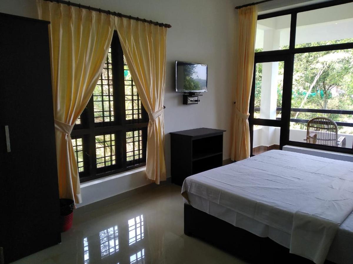 Spring And Valley View Thekkady Exterior foto